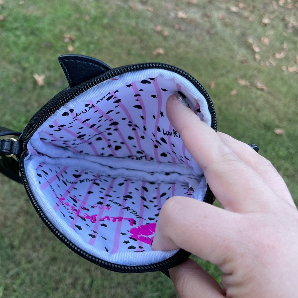 COPY - Betsey Johnson Wristlet - Picture 3 of 3